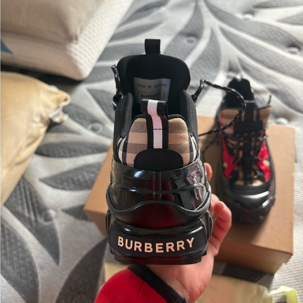 Burberry Arthur Archive Sneakers - Picture 6 of 10